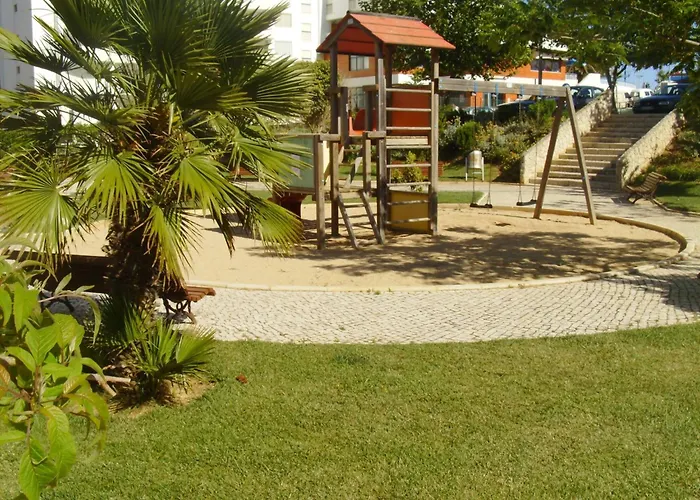 Aparthotel Jardins Da Rocha 3*