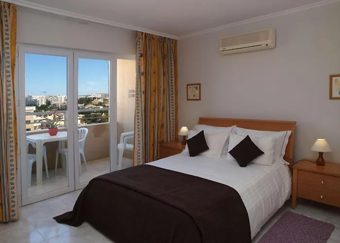 达罗沙花园公寓式酒店 波尔蒂芒