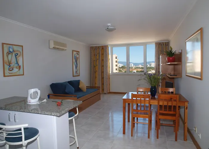 达罗沙花园公寓式酒店 3* 波尔蒂芒