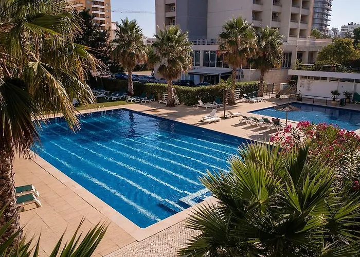 达罗沙花园公寓式酒店 3* 波尔蒂芒